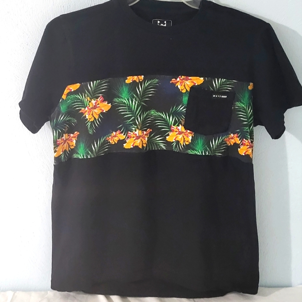 The brand is WXYZ and the size is Medium